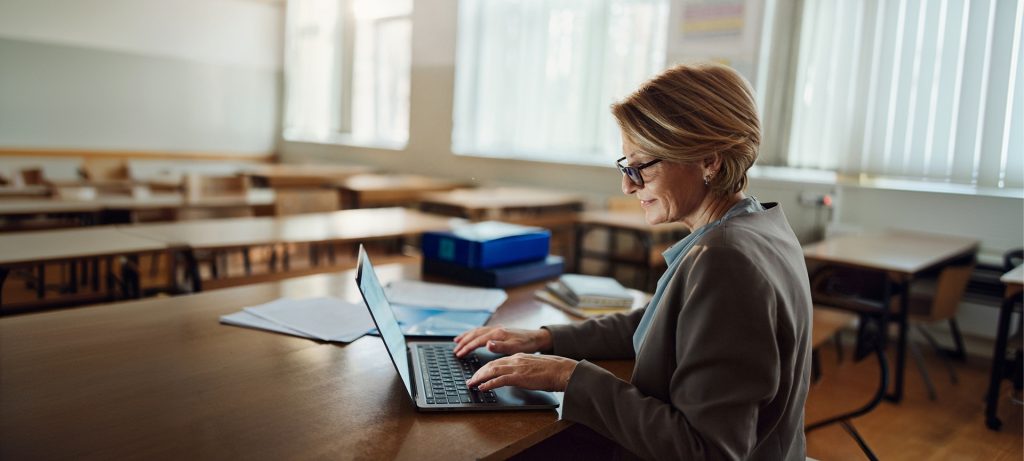 Blog1, How to become a director of education in the United States?
