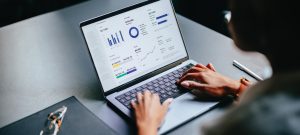 Financial Analyst Salary: how much do they earn in the U.S.?